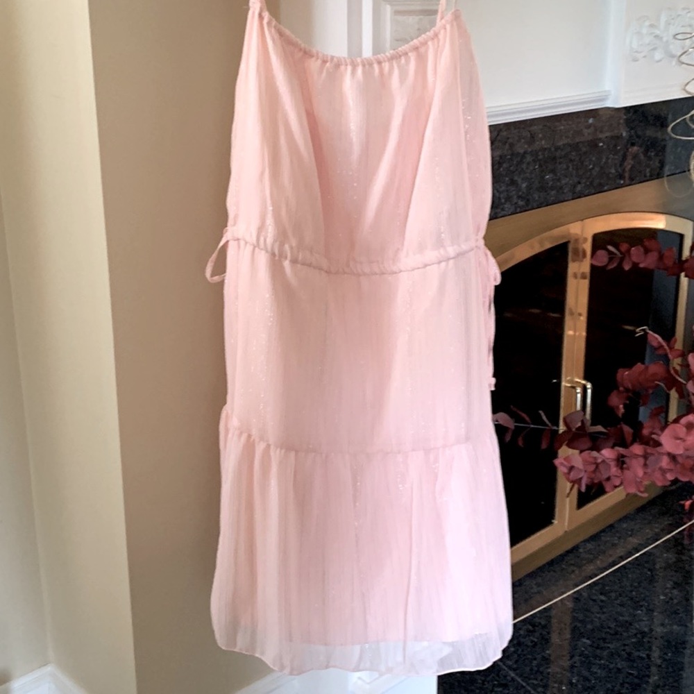 Spaghetti Strap flowing mini dress. Size M Pink